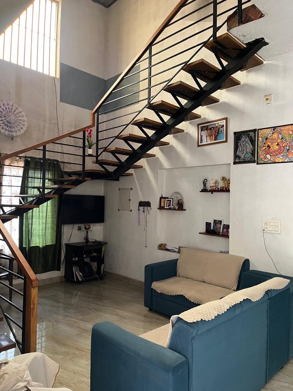 House for sale  10 Cent Plot with 2 Bedroom House